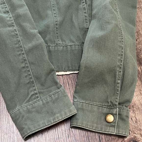 Sound & Matter Military Cropped Olive Green Cotton Crochet Jacket, Size Medium - Picture 15 of 16